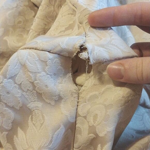 Vintage Victoria’s Secret Women's Size M/L Cream Towel Texture Waist Tie Robe - Picture 9 of 16